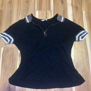 Black and gold ribbed crop top
